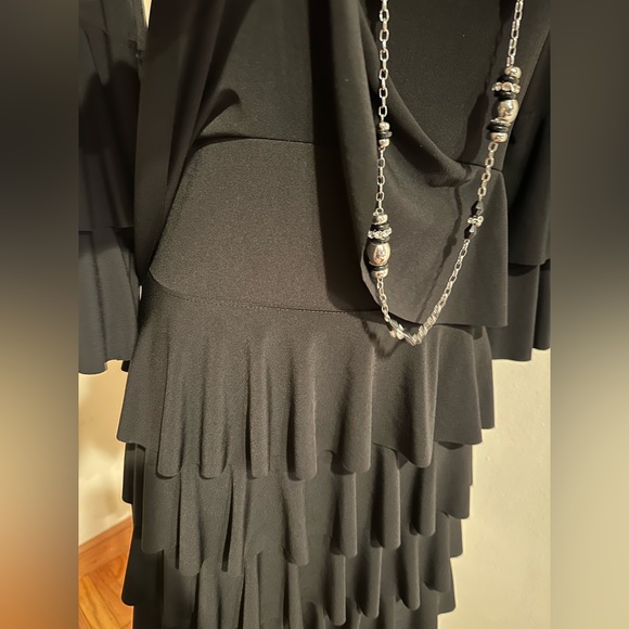 ISLE TIERED RUFFLE MIDI BLACK DRESS & SLEEVES BOAT NECK SZ S MADE IN TURKEY - Picture 6 of 12